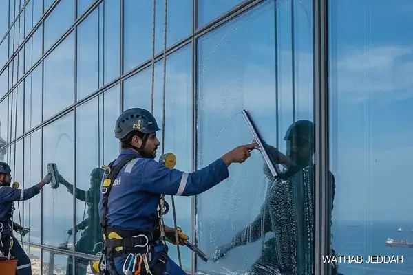Glass Facade Cleaning in South Prince Fawaz, Jeddah - Wathab Jeddah Cleaning Services