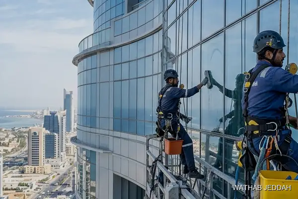 Glass Facade Cleaning in Al Hamdaniyah - Wathab Jeddah