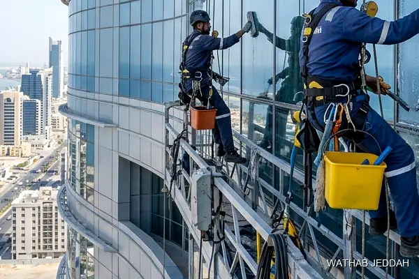 تنظيف واجهات زجاج حي الهنداوية وثاب جدة للتنظيف
