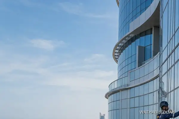 Glass Facade Cleaning in Al Mohammadiyah - Wathab Jeddah Cleaning