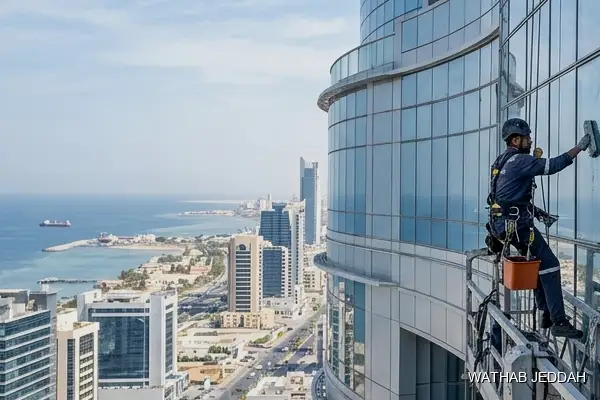 Glass Facade Cleaning in Al Murjan, Jeddah - Wathab Jeddah Cleaning Services