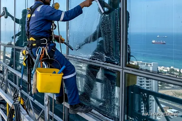 Glass Facade Cleaning in Al Nazlah Al Yamaniyah