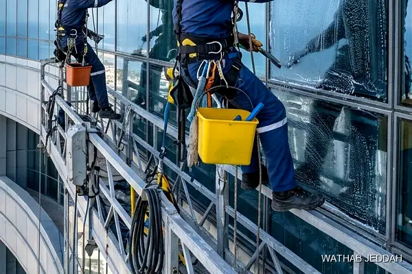 تنظيف واجهات زجاج حي الوزيرية وثاب جدة
