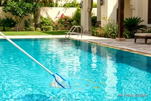 Swimming Pool Cleaning in North Prince Fawaz, Jeddah - Wathab Jeddah Cleaning Services